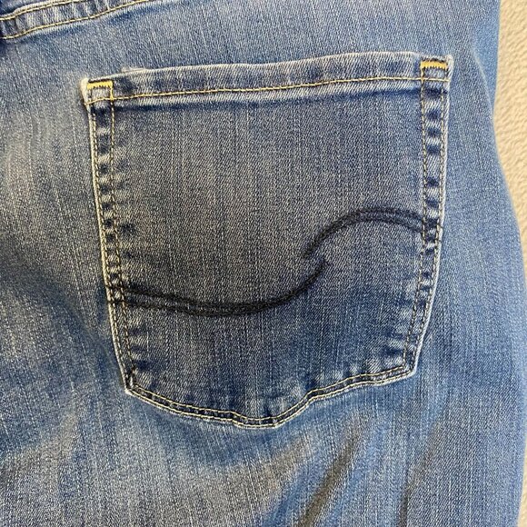 Signature By Levi Womans Jeans 18M 34x32 Mid-Rise Bootcut Hem Frayed - Picture 9 of 14